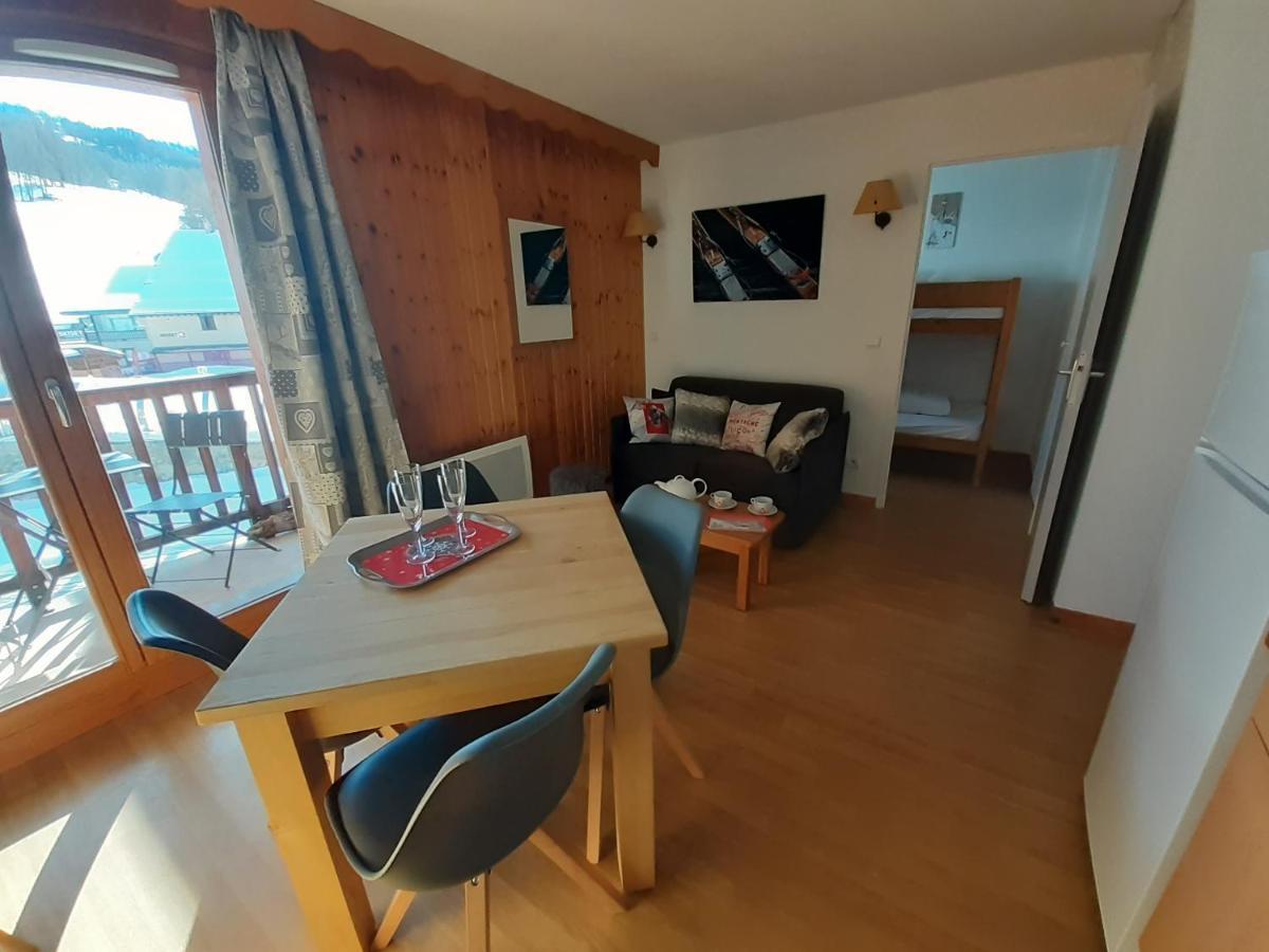 Skis Aux Pieds Dans Un Appartement Cosy Au Coeur Du Queyras 莫利涅恩凯拉 外观 照片